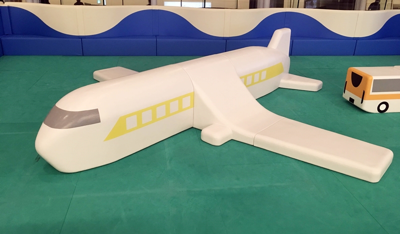 羽田空港さま キッズコーナー導入 ウレタン別注加工の大型おもちゃ製作 キッズコーナー納入事例 キッズコーナー キッズルーム専門店 ポップンランド